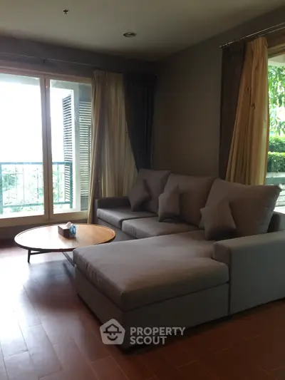 image_rental-6623463