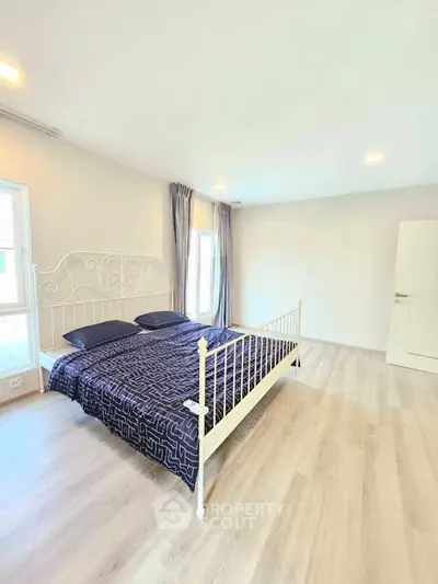 c11d983e3987d90a05e01c1650a359db (1).jpg