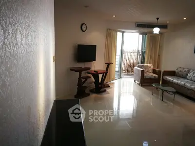  2 Bedrooms Condo -3