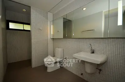 Fully Furnished 2 Bedrooms Apartment at พี 202 บูติค อพาร์ทเม้นท์-2