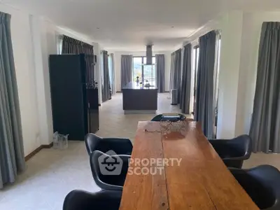 image_rental-27592867