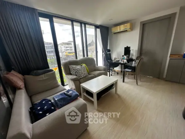 image_rental-12834561