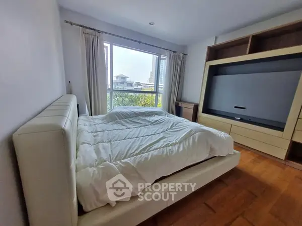 image_rental-30928213