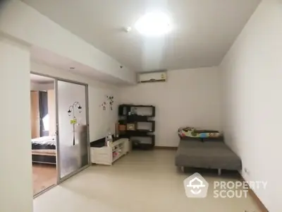  1 Bedroom Condo at Supalai Park Sainakarin-5