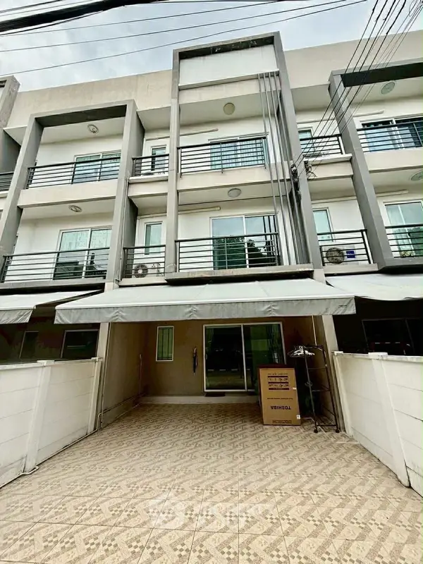 image_rental-26170696