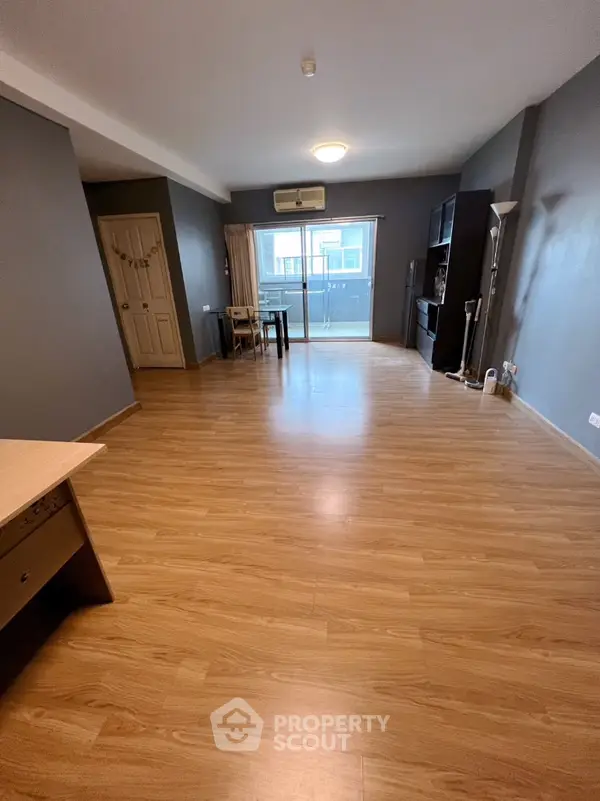 image_rental-12165933