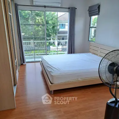 image_rental-31810787