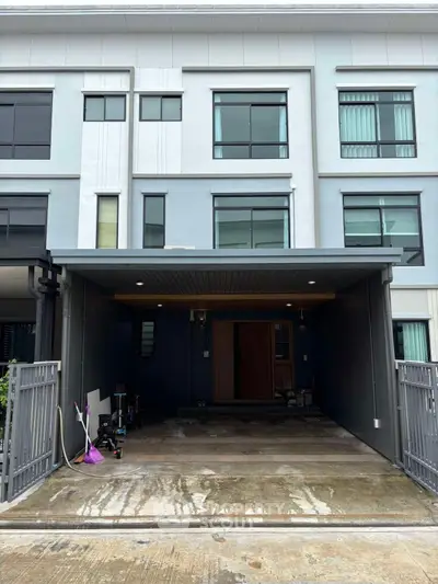 image_rental-27706739