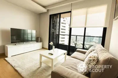 Fully Furnished 2 Bedrooms Condo at The Lumpini 24-5