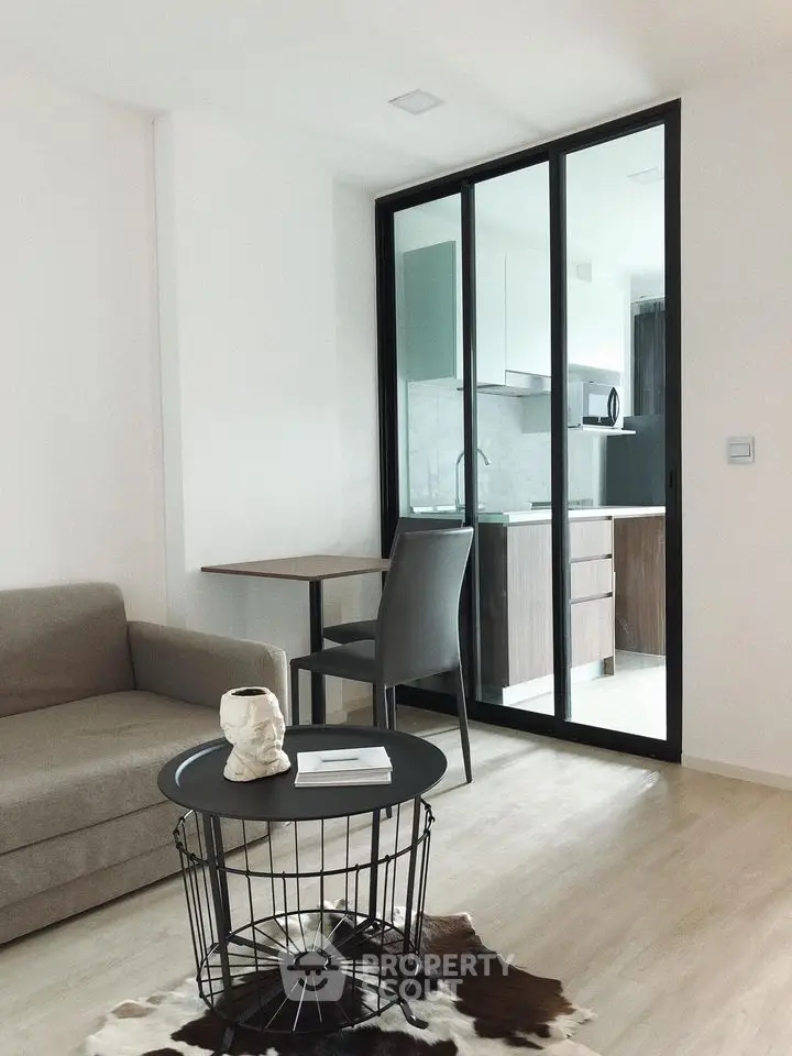 Fully Furnished 1 Bedroom Condo at Atmoz Ladprao 71-1
