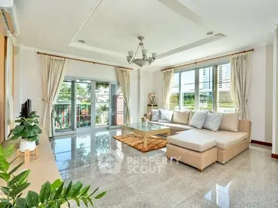 image_rental-28097061