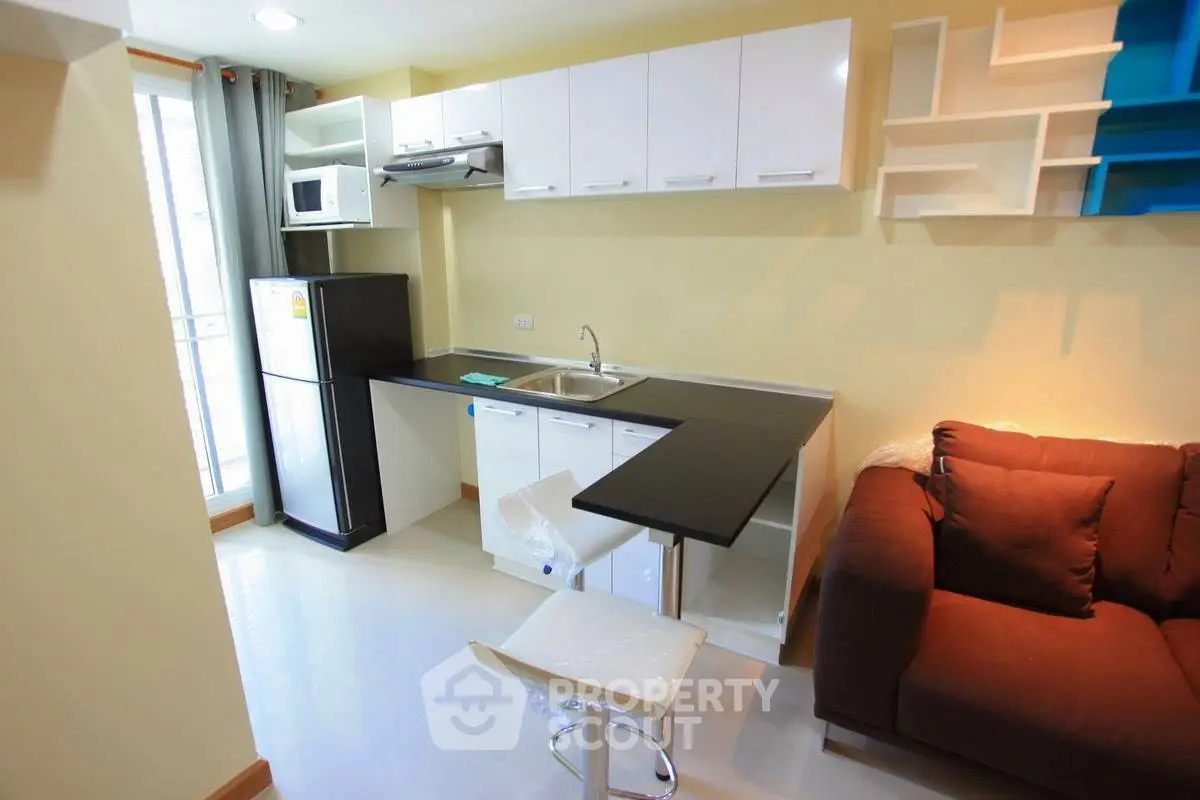 Fully Furnished 1 Bedroom Condo at The Link Sukhumvit 64-1