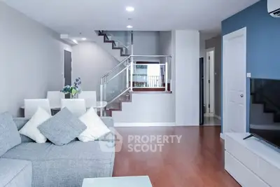 image_rental-31866979