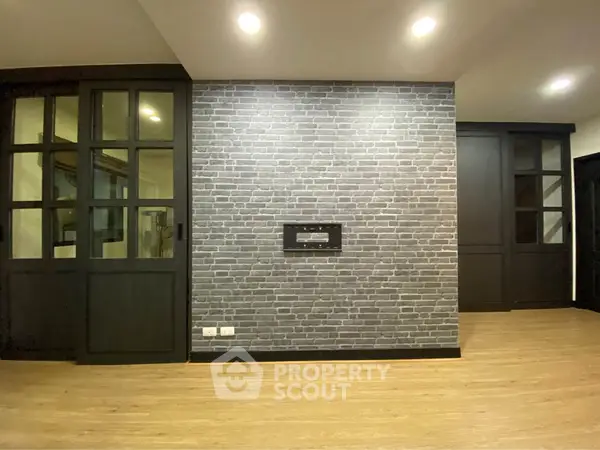 image_rental-11743962