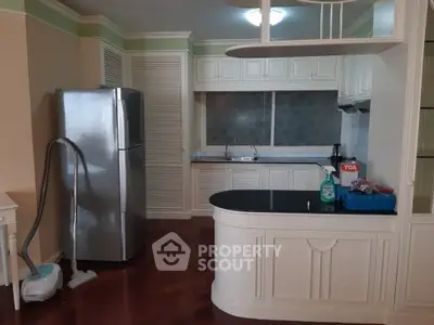  2 Bedrooms Condo -3