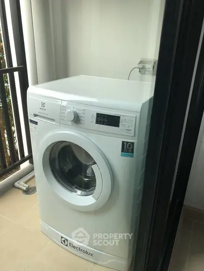  1 Bedroom Condo at Supalai Loft Talat Phlu-2