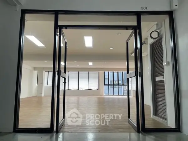 image_rental-27435291