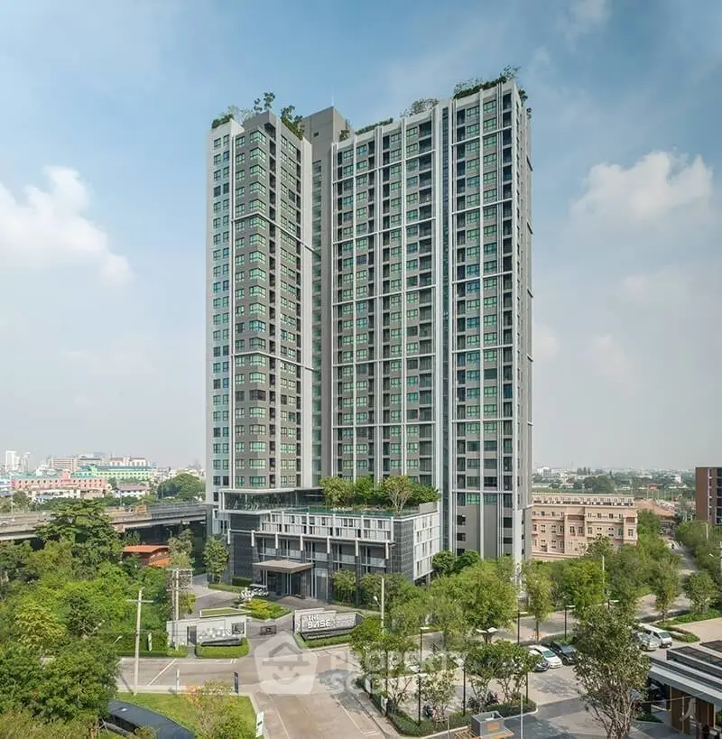  1 Bedroom Condo at The Base Park East Sukhumvit 77-1