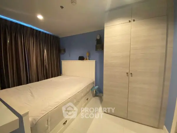 image_rental-12079430