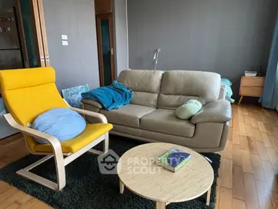 Cozy living room with modern furniture and wooden flooring