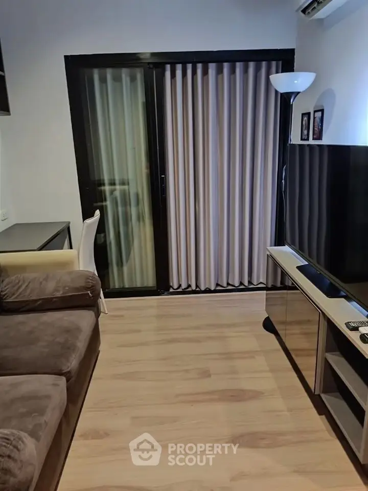  1 Bedroom Condo at The Unique 10-1