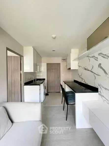 9144c7f3b0e0a447afd98ce49dbfb00a (1).jpg