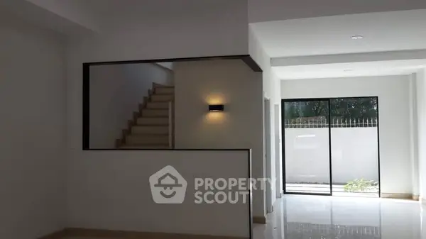 image_rental-16689873