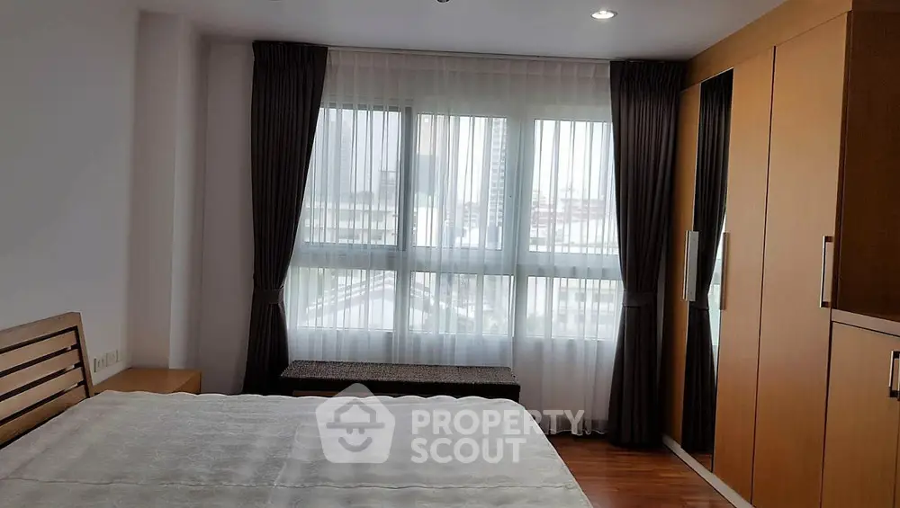  1 Bedroom Condo at Baan Siri Sukhumvit 13 Condominium-1