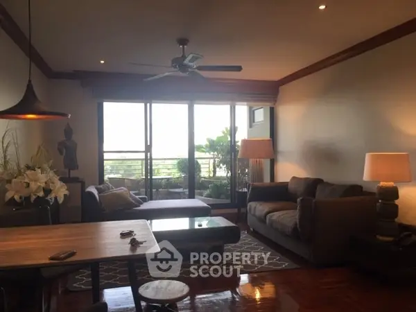 image_rental-5288813