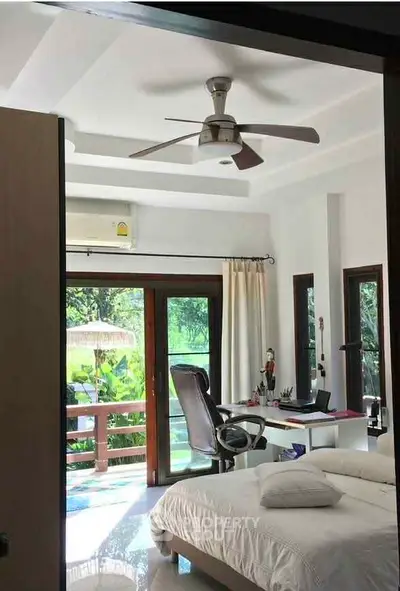 image_rental-29882724