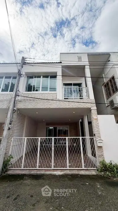 image_rental-27996679