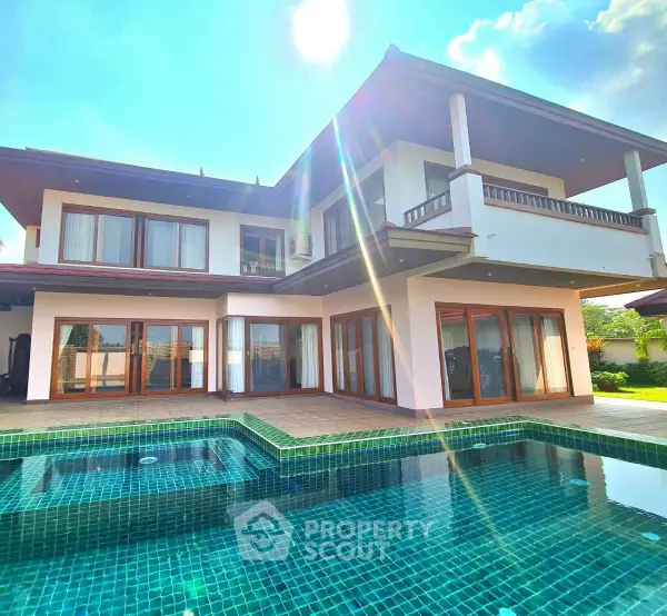 image_rental-10260148