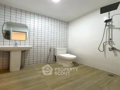 Modern bathroom with sleek fixtures and stylish tile design