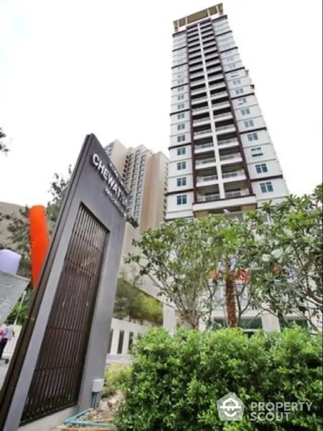  2 Bedrooms Condo at Chewathai Ratchaprarop-1