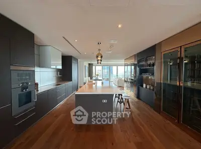 image_rental-31002613