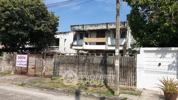 image_rental-6632371