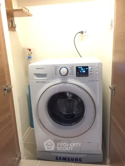  1 Bedroom Condo at Rhythm Sathorn-5