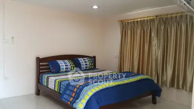  3 Bedrooms Condo at Country Complex Bangna-6