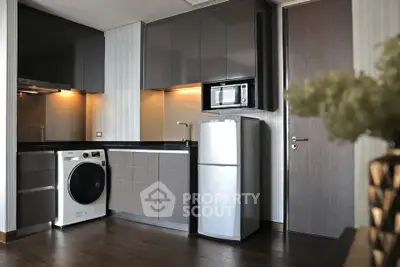 Fully Furnished 1 Bedroom Condo at The Lumpini 24-3