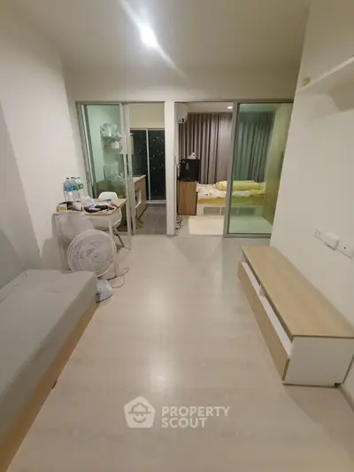 image_rental-28282728