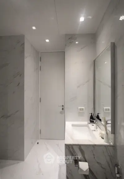  1 Bedroom Condo at Canapaya Residences Rama 3-5