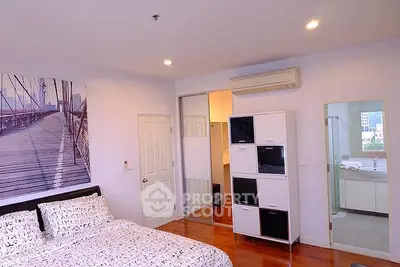 Fully Furnished 2 Bedrooms Apartment at Siri Residence-4