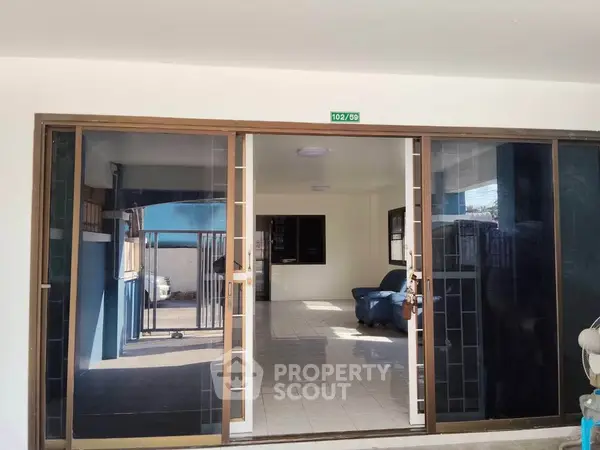 image_rental-30411214