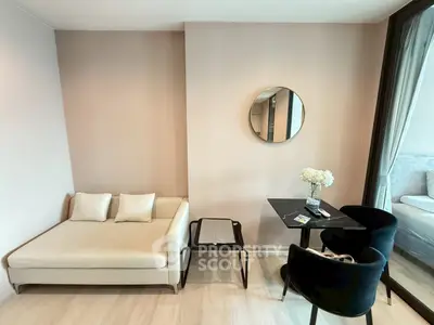 Modern living room with chic furniture and elegant decor