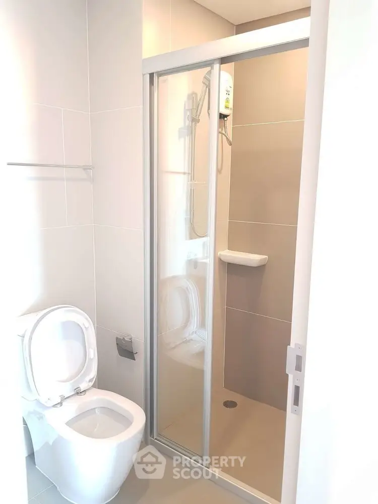  1 Bedroom Condo at Lumpini Suite Dindaeng Ratchaprarop-1