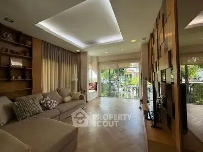 image_rental-27385462