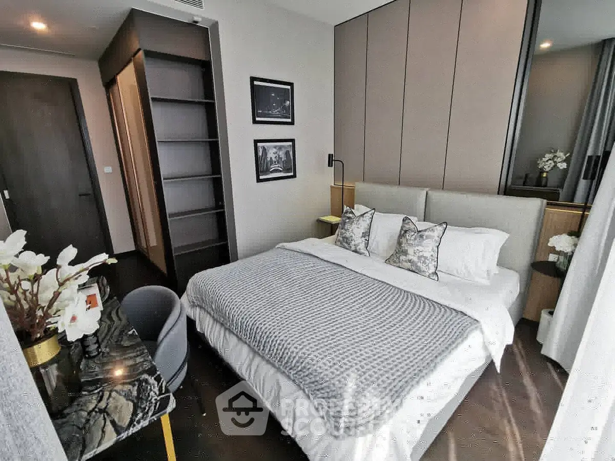 Modern bedroom with elegant decor and cozy ambiance