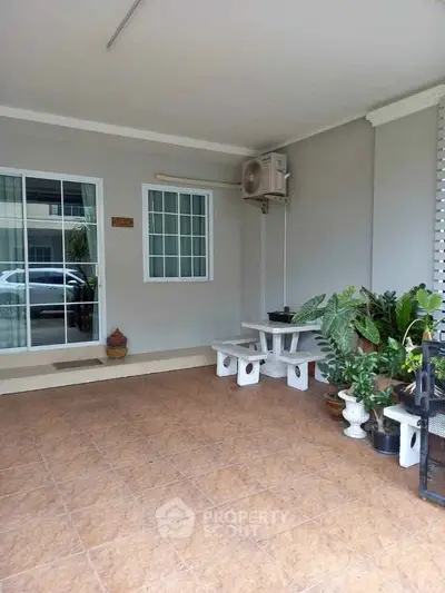 image_rental-30644535