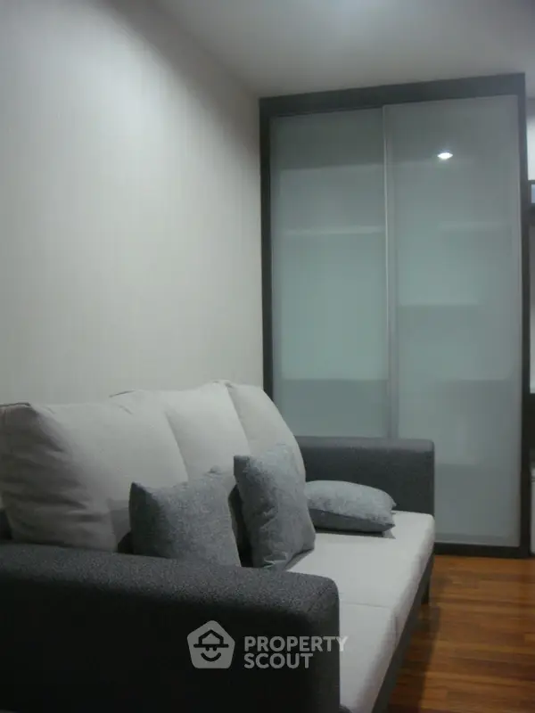 image_rental-7591296