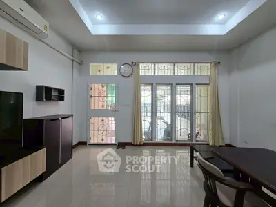 image_rental-27210695